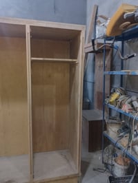 دولاب ٤ أبواب • مستعمل نظيف • شامل صبغ ونصب