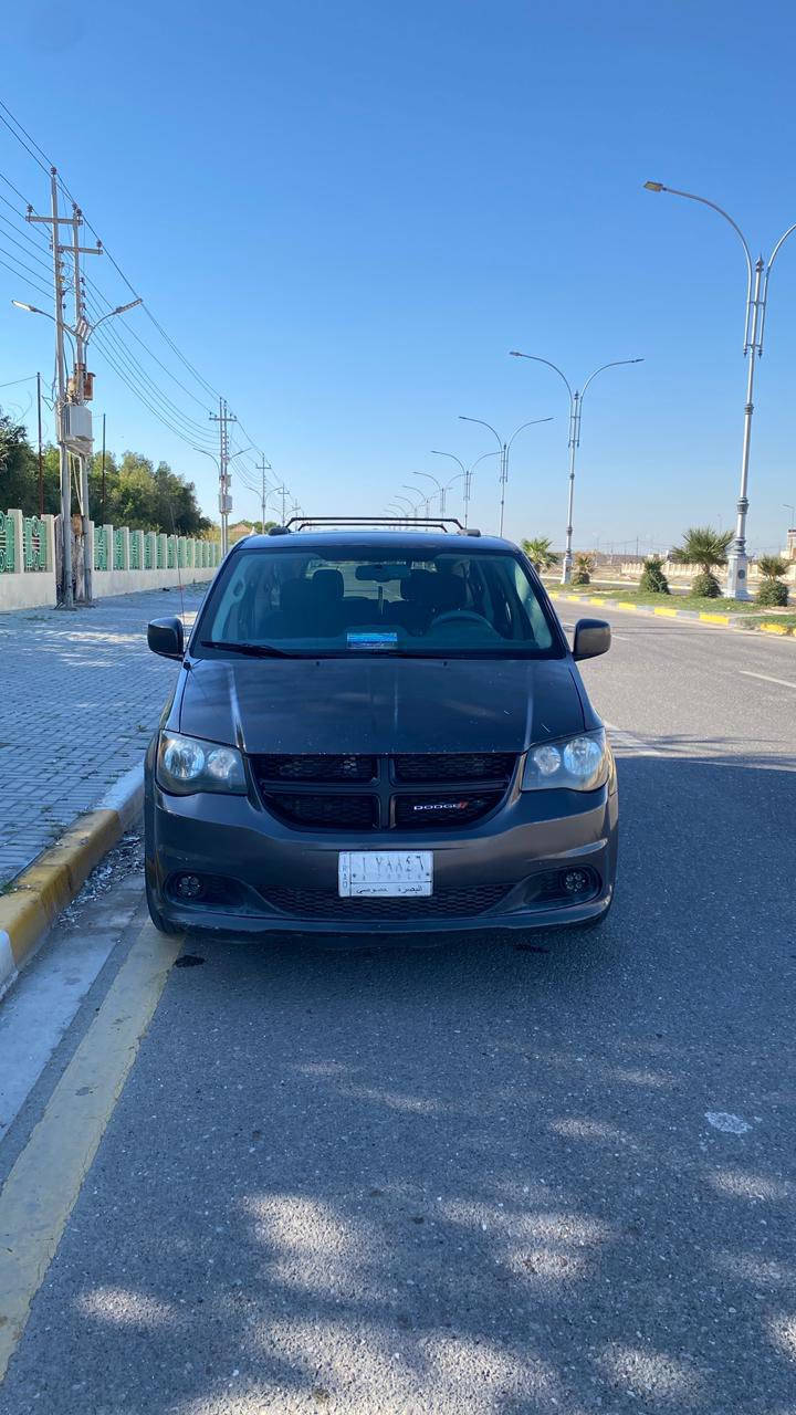 دودج كارفان 2015 وارد امريكي لون رمادي غامق
عداد المسافة 138000 ميل  محرك 3.6 
تحكم ستيرن و ابواب و صندوق كهربائي شفط
تبريد 3 قطع ملكي 
السيارة بأسم راعيها السنوية تنتهي 2027  مشروع وطني
السعر 160 وبيها مجال للاستفسار واتساب فقط
***********
