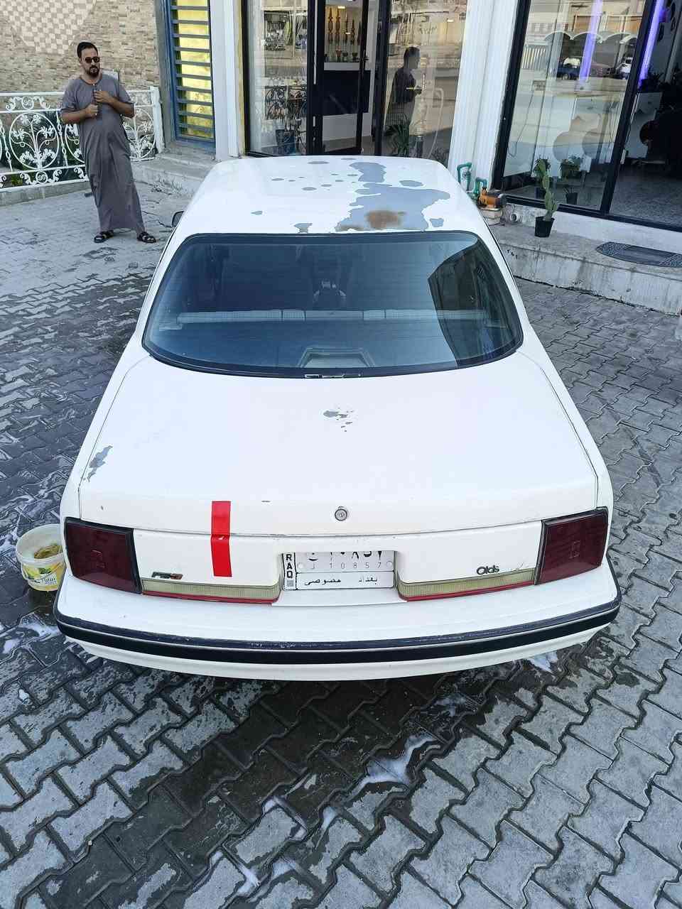 اولدز موديل تسعين  سياره حلوه وجاهزه  سياره ما ناقصه شي كير مكينه بلاديات ومكفولات كشره حلو غرفته جديده وبلاديه  سيراه مال جناي  سعره 45 اتصل وتدلل 
***********
