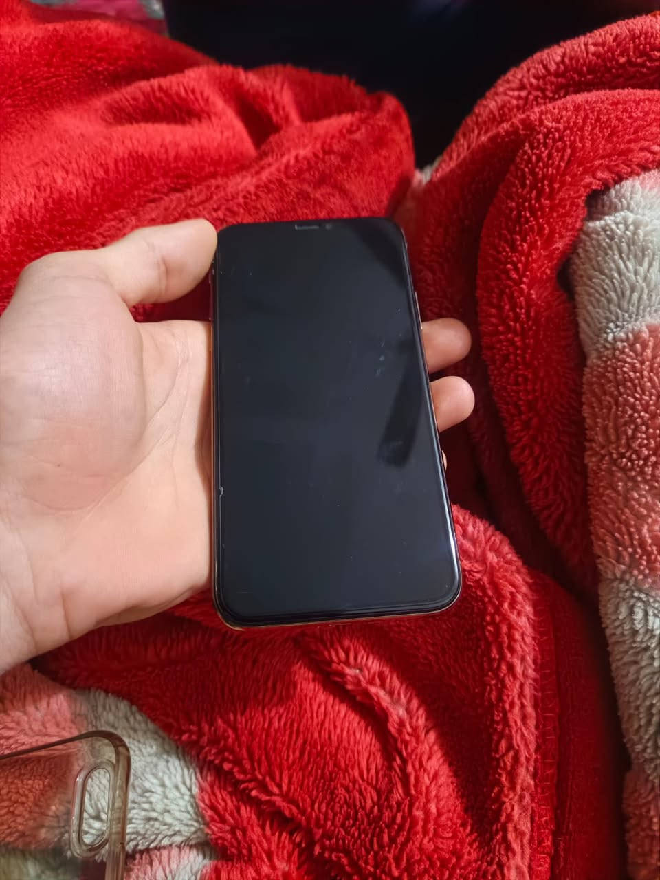 ايفون xs مبدل شاشه و بطاريه100  فيس ايدي واكف كلشي شغال ما بي اي خلل كلشي شغال عنواني بغداد مدينه الصدر السعر 150 و بي مجال رقم الهاتف ***********
