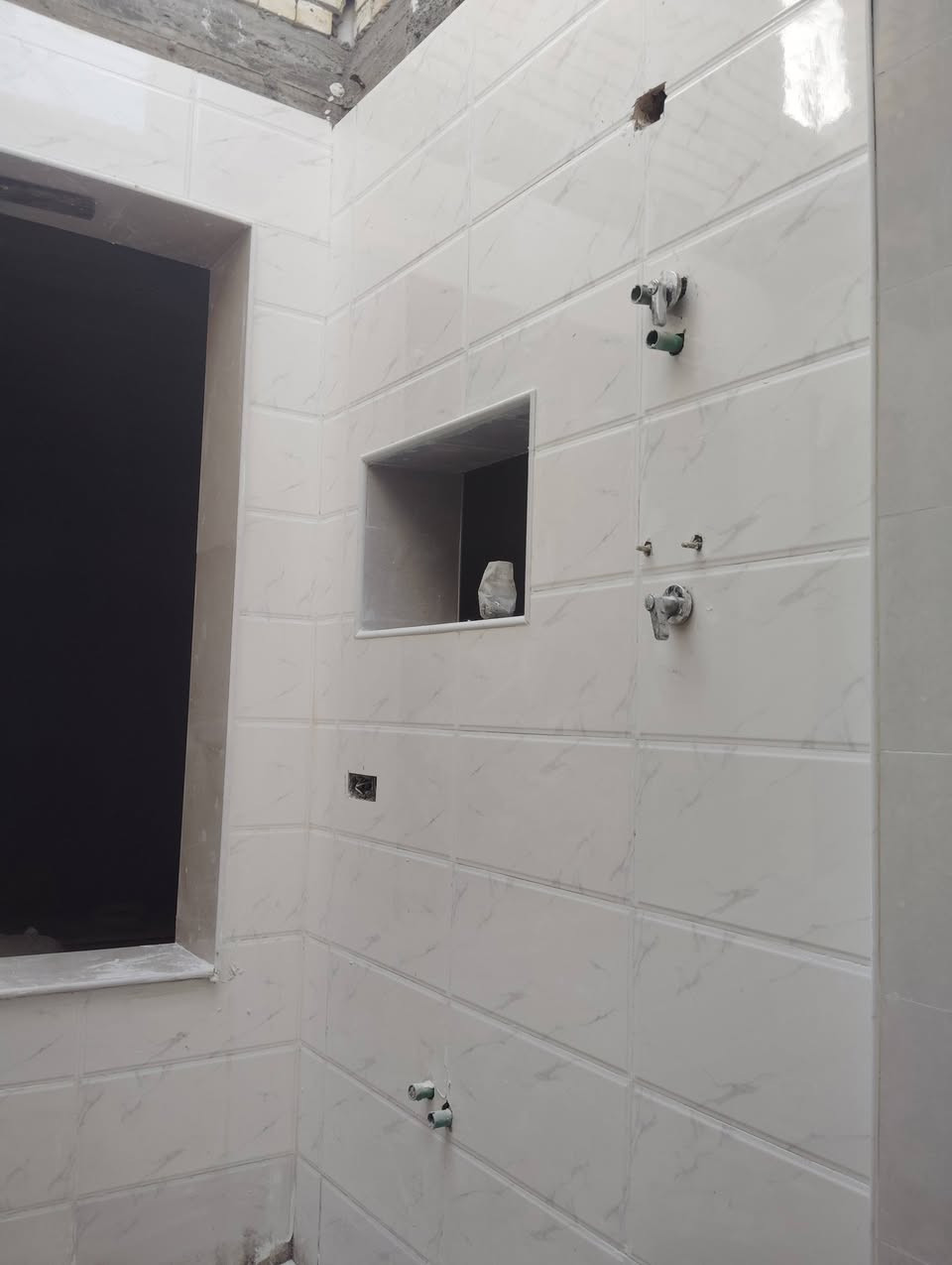 ابراهيم المصري خلفة سرميك درجه اولى مرمر كاشي بورسلين الواح درج وجهات شغل بليزر درجه  اولى التزام بلعمل واسعار مناسبه ***********
