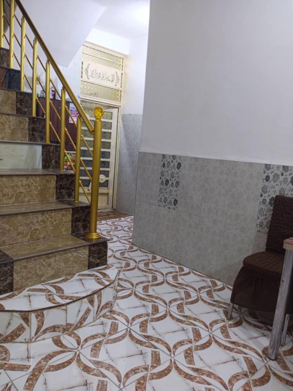 بيت للبيع في كربلاء قرب سيد إسماعيل مساحة 95 متر ***********
