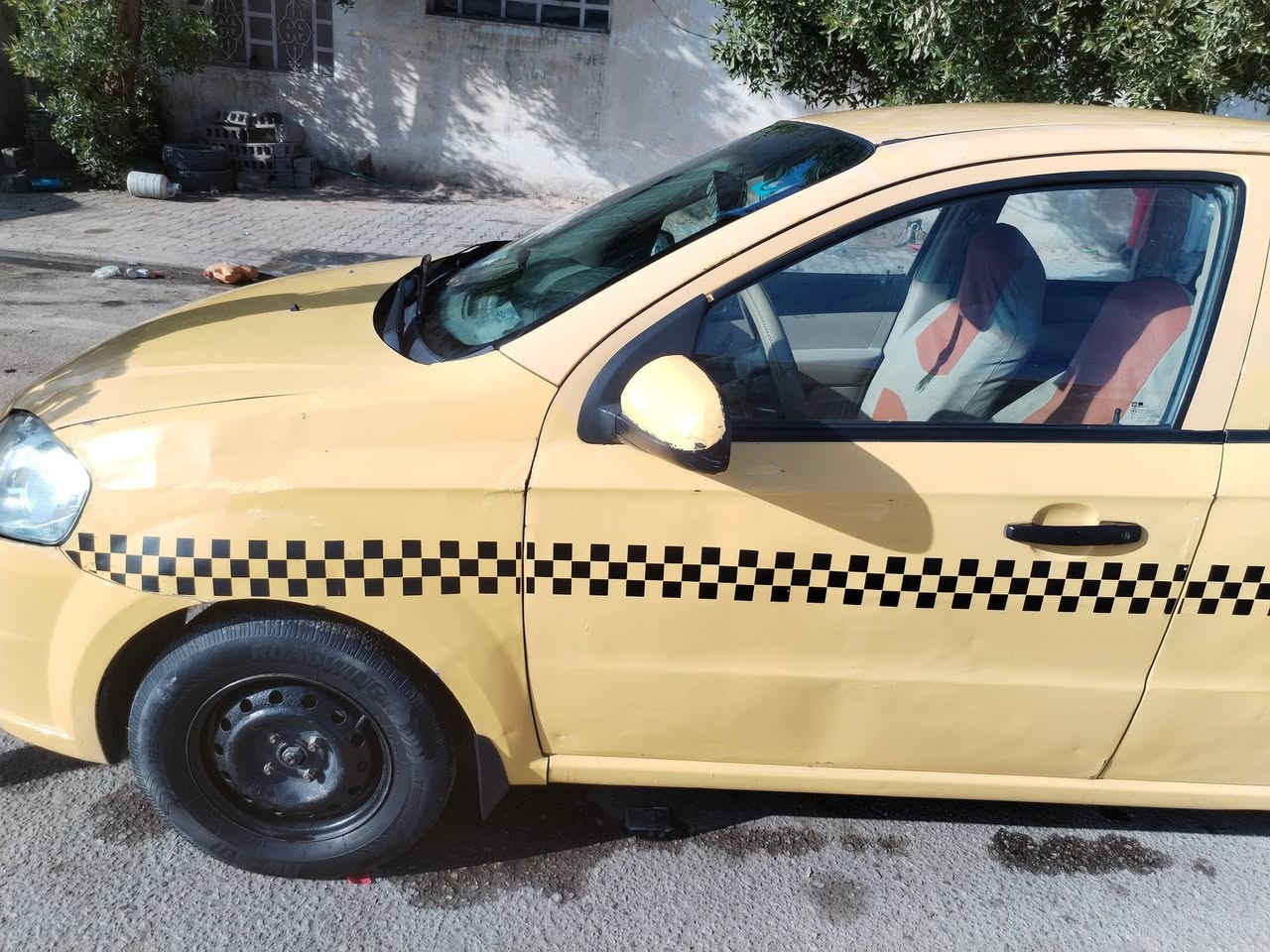 السلام عليكم افيو مديل ٩ السياره بيها محرك خير من الله الكير بل نمره ٣ تفلت رقم نجف انكليزي باسمي مصفر هئية سنويه ٢٠٢٩ السعر ٤٣ بها مجال الطيبين
***********
مكان السيارة نجف
