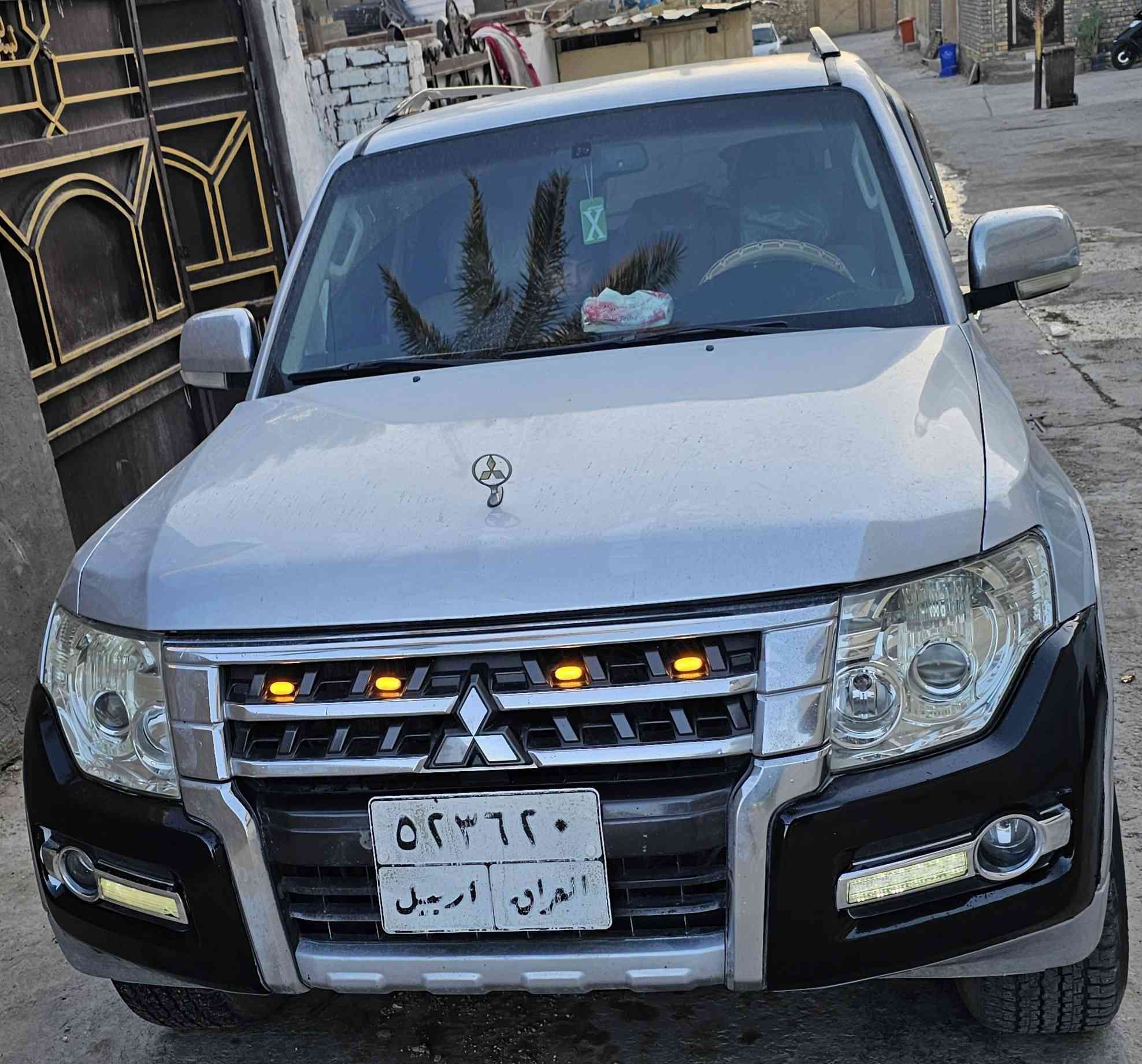 السلام عليكم ...
البيع نقد او مراوس حسب القناعه يجي خاص او وتساب 
باجيرو GLS كويتي موديل 2016 محرك 3500
المواصفات 
شاشه لمس  كامير 
رقم ربيل تريد تحويل تريد وكاله بسم عربي 
حساسات 
دعاميه LED
منظومه زنون
تبريد ٣ قطع
مروحه اضافيه 
تحكمات 
سيارة نظيفه حداديه جديده 
سيارة جاهزه  نقص غاز تبريد 
علمن سياره موجود بلكوت مركز مدينه الاستفسار اكثر للاتصال 
***********
