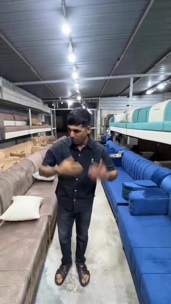 يا الله عرض خاص ديوان عشره مقعد (((سعره ٣٤٠ ألف)))يتوفر لدينا جميع لقياسات العنوان بغداد المحمودية تقاطع ابو شمع ((***********))
