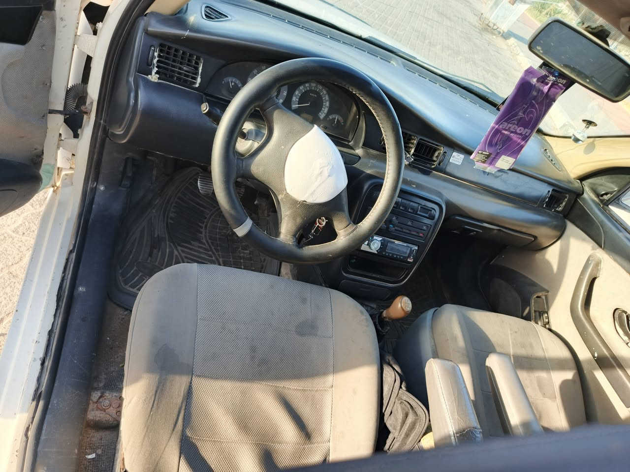 السلام عليكم سمند 9سياره حلوه وجاهزه مكينه حلوه مشروطه كير جديد تبريد ثلج حداديه 70بلميه مال عيشه سياره حلوه موجهه وين ما تريد تسافر سياره جاهزه  سعر 30 مكاني بصره جبيله رقم الهاتف ***********
