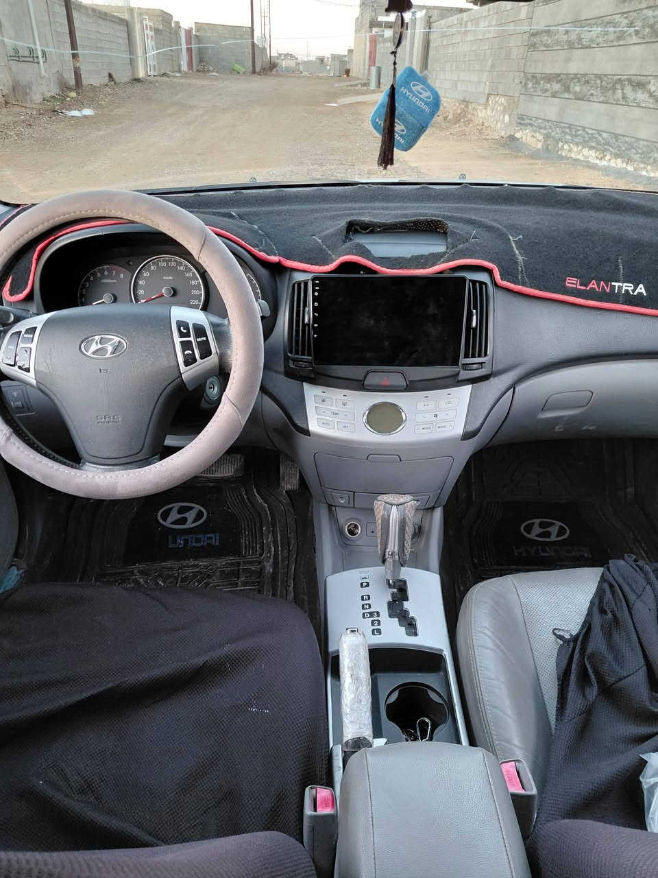 افانتي ادوات گص موديل 2009
جاهزه من كلشي فول نضافه گير محرك تبريد كله شرط  
مكانها حديثة  
السعر 39 وبي مجال ***********
