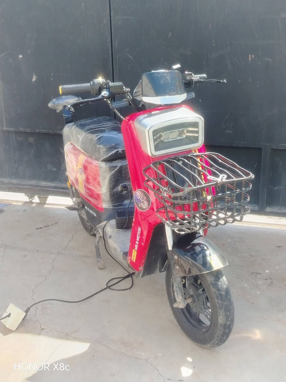 پاسکیل شحن R7بۆ بۆفرۆشتن سحری 350هزار ***********
