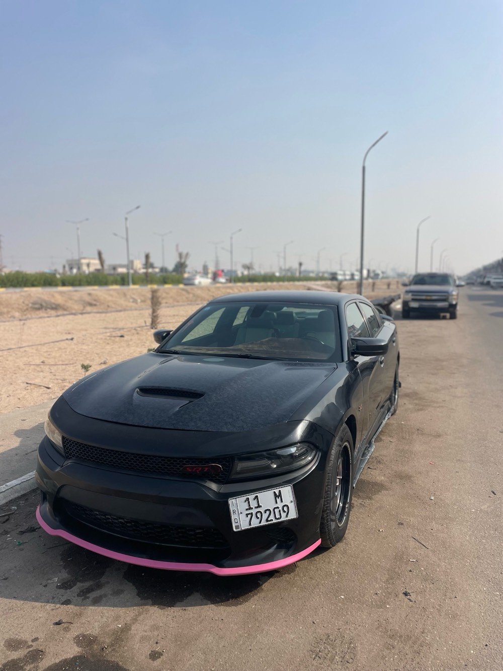 دوج جارجر 2015
وارد كندي 
رقم بغداد بأسمي
ضربته جاملغ الايمن وحافه البنيد وجاملغ الايسر
وبيه مكانين صغار صبغ 
راسلني وادزلك سونار 
سيارة جاهزه من تخم تاير وتبريد و ويلات ويلد حجم 18
السعر  165 وبيهاا مجال 
بصرة دور الضباط 
***********