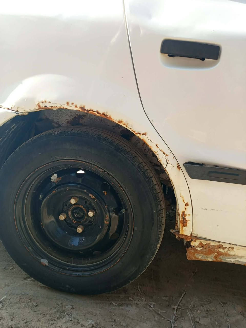 السلام عليكم سمند موديل 10 للبيع رقم قادسيه فقط بيه باب مبدل الوره جهت السدر وبيه خياسات وعايزه ترتيبات بسيطه اتصل عليه وبيك خير ولل ***********
