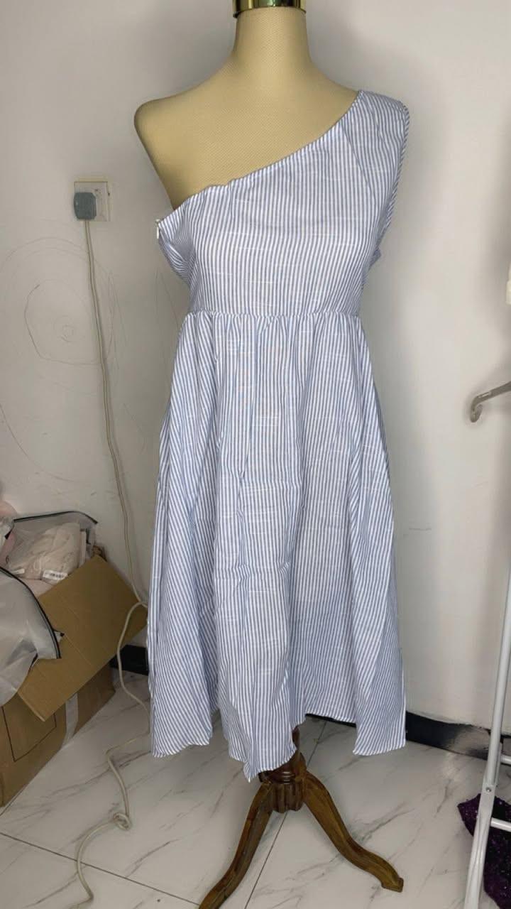 ملابس تجنن استفسار على الرقم ***********
