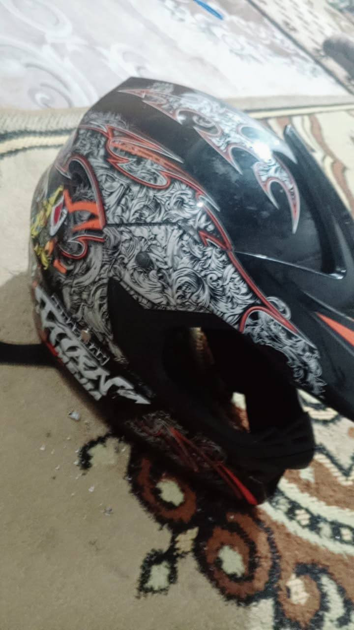 الترتيب يمي خوذه قفاز الاصلي بقوه خويه طلبات شرط تحفص اذا مو نفس قوه خوذه طلبات ترجعها مراوس أو بيع قيم واخذ انتَ انطيني سعر


**إذا كنت صاحب هذا الإعلان وتريد حذفه لأي سبب، رجاءا أرسل رسالة إلى الدعم الفني**