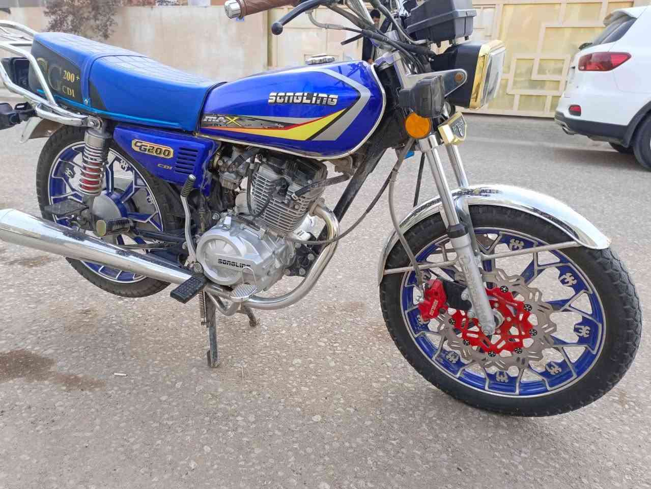 السلام عليكم دراجه سيفان 2025الدراجه زيرو ماماشيه بعده اوراق سكنر المحرك 5كير 200سيسي الدراجه نضيفه شوفت عينك تجي تفحصه وتشوفه وتقتنع بيه وما متعوبه اشتريت سياره وما احتاجه بعد السعر خاص مكاني كربلاء


**إذا كنت صاحب هذا الإعلان وتريد حذفه لأي سبب، رجاءا أرسل رسالة إلى الدعم الفني**