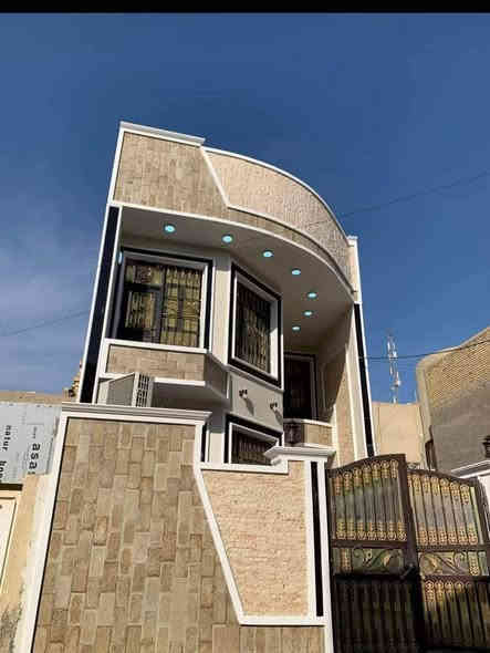 من رخصة الادمن
المتوكل. للبناء وتسليم المفتاح 
١-التصاميم ولمواصفات تكون حسب رقبت صاحب الدار 
٢-مناخذ افلوس ليكدام مثل البقيه لاا  افلوسك بيدك تشوف شغل وتقتنع يله تدفع 
٣-التسديد يكون على شكل دفعات مع مراحل العمل 
٤-ضمان 5سنوات صيانه مجانيه اي خلل يصير 
5-تستلم مفتاح بيتك كامل من اناره مع البنكات ولكيزرات واطغم الحيات حتى خط المولد 
5-مدت الانجاز من 4اشهر الى 5 واي يوم تاخير ويخالف الاتفاق راح يكون بينه شرط جزائي. بغرامه ماليه 

اداره ولتنفيذ عماد العكيدي 
وانساب ***********
