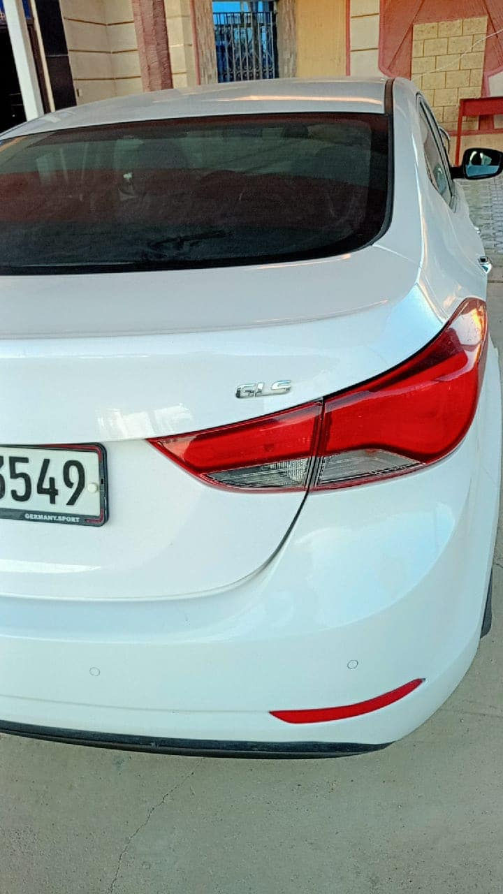 سلام عليكم ￼ ‏￼النترة 2015  خليجي فول موصفات رقم شمالي بسمي مكفوله كفاله عامه عده لدعاميات صبق موصفات كشنات جلد رقم لجديد بسمي لد امامي خلفي حساسات ويل كروم مري شفط اشاير بلمري بصمه  فتحه سقف وباقي لموصفات معروفه مكان لسياره الانبار اي ستفسار على هاذه لرقم ***********
