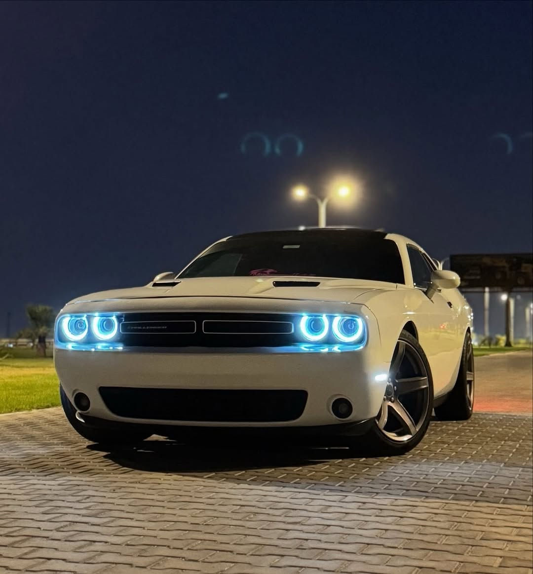 جالنجر sxt plus 
فول موصفات 
فتحه 
شاشه جبيره 
كامره 360
حساسات خلفيه 
تبريد+تدفئه بلكشنات 
تدفئه بلستيرن 
ويل نجمه 
ضايف نجوم روز 
حداده تخم تاير بلكارتون قبل سبوعين مسويهن 
كير مكينه كفاله
تقرير تعمل وتسير 
بيها جاملغات الاماميه فقط صبغ 
***********
