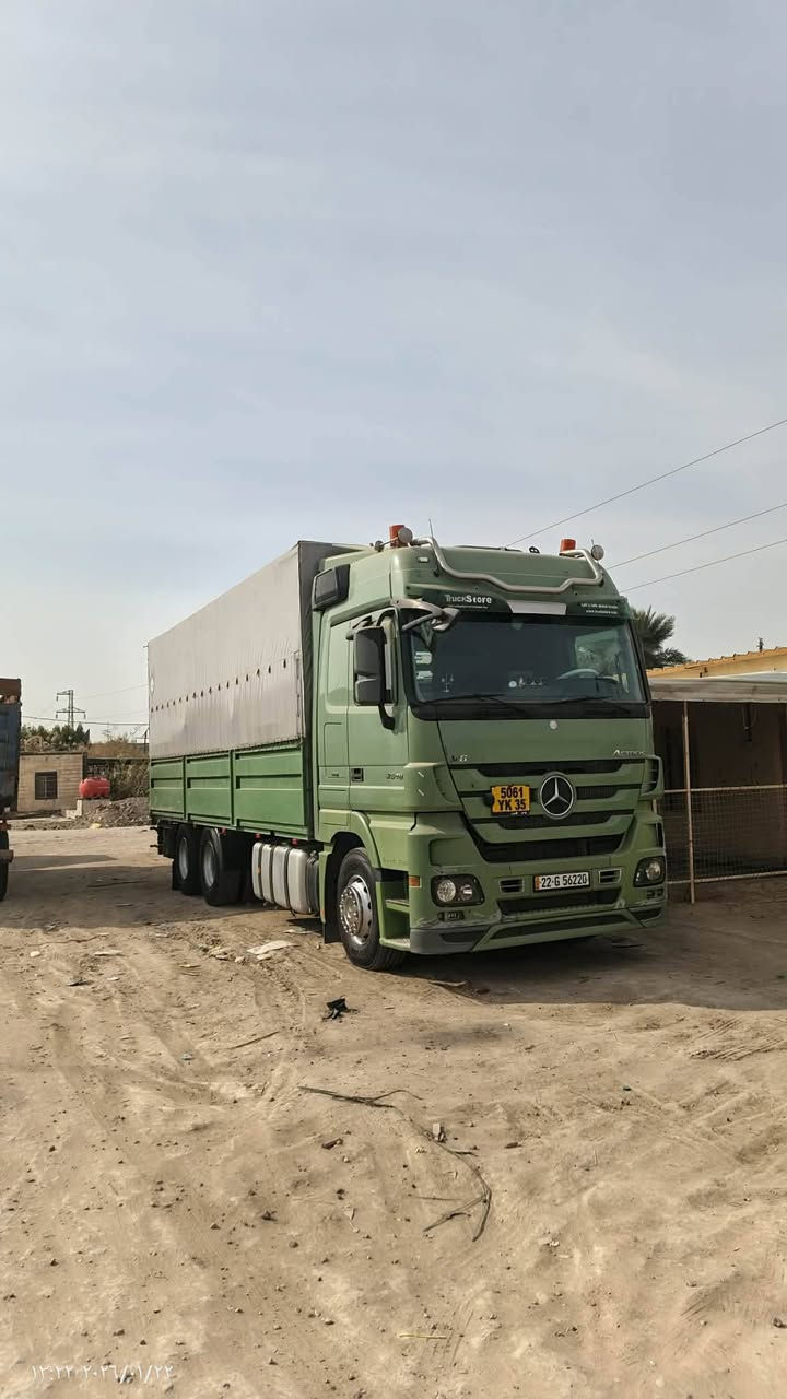 السلام عليكم سحال موديل 9حاجب عرجه ١٢ نمره دبل جربايه حجم ٤٦ سنوية جديده بسمي الشراي يتصل ***********
