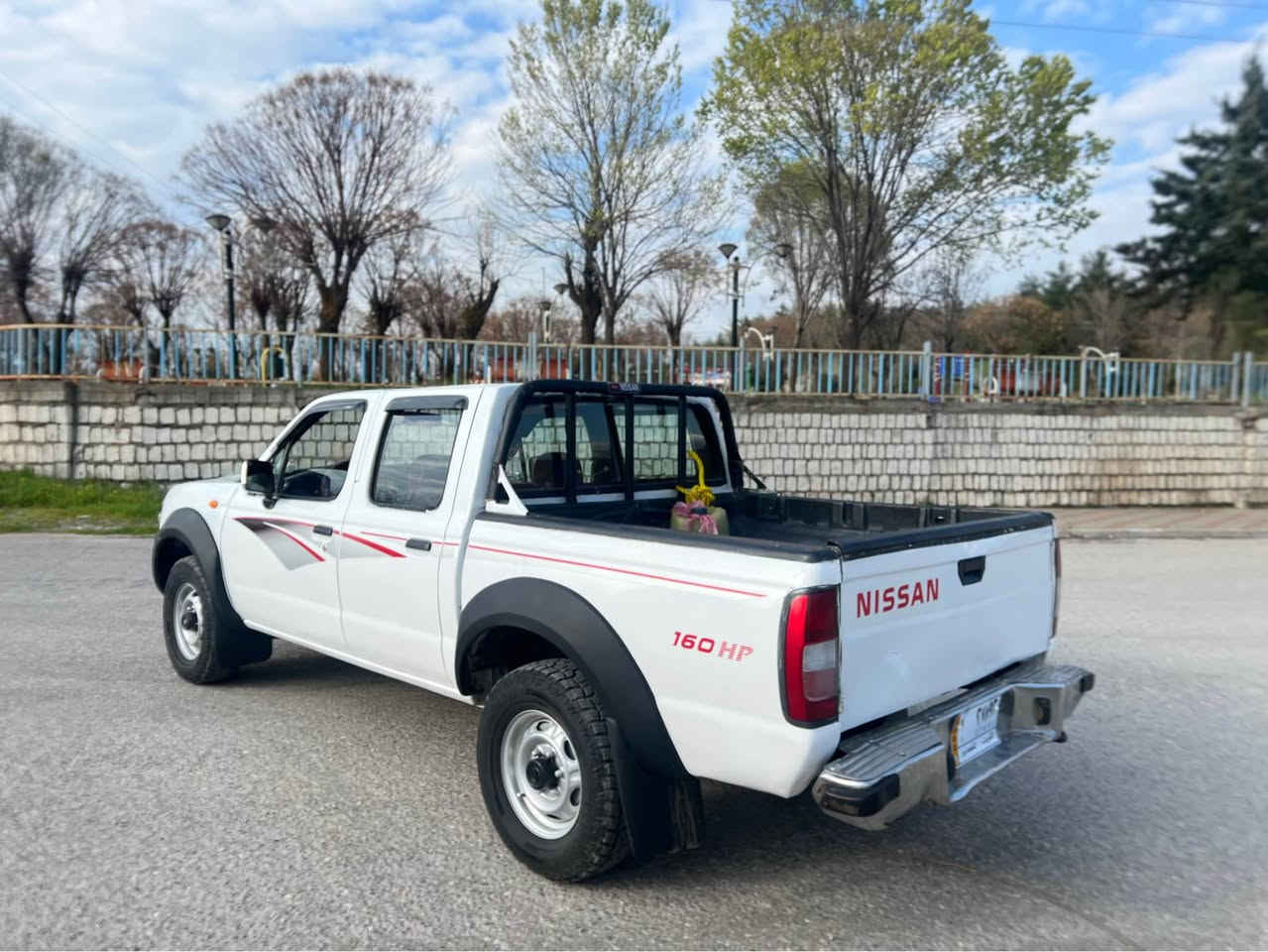 نیسان دەبڵ ئەكسل 2010 نمونە لە جوانی كتابی مزایدە لەگەڵە ٤ تایەی جەبەلی لۆكی لەژێرە  جام كارەبایە گێرومەكینە ئەكسل بەشەرت تندوتۆڵی بەشەرت سەیارە كە عام بۆیاخە بەبێ لێدران السليمانية, العراق


**إذا كنت صاحب هذا الإعلان وتريد حذفه لأي سبب، رجاءا أرسل رسالة إلى الدعم الفني**