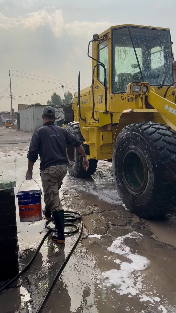 شفل كاوسكي. للبيع حجم 65رقم  بغداد إنكليزي.  الاتصال ***********
