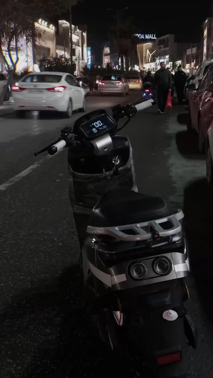 318 للبيع شرط
بطاريات 6 مسطره انطيك شرط وضمان
بس طخه خفيفه ما تبين بل دوسه 
ماطور معدل شلعه نار
التواصل علا الرقم
***********
السعر 700 وبي مجال
