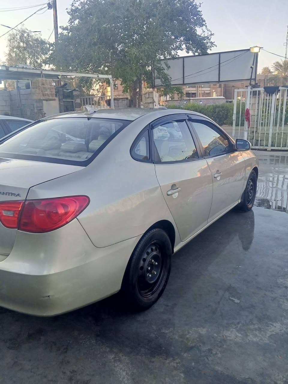 الانتر ٢٠٠٩ رقم ديالى محرك ٢٠٠٠ دوش
 سياره حلوه وجاهزه السونار مرفق
بدون دواخل 
السعر ٨٨ وبيها مجال قليل 
العنوان بعقوبه التحرير
 هذا رقمي ***********
