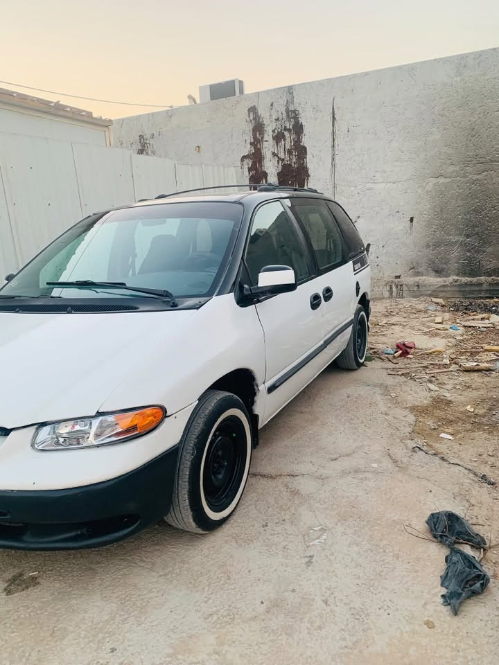 دوج كرنفال مديل 2000
محور كير ومحرك ياباني كامري رقم بغداد مشروع وطني مداور السعر 42 وبي مجال محرك وكير وحداديه بحالة جيدة مكان السيارة الكوفه شارع المطار ***********
