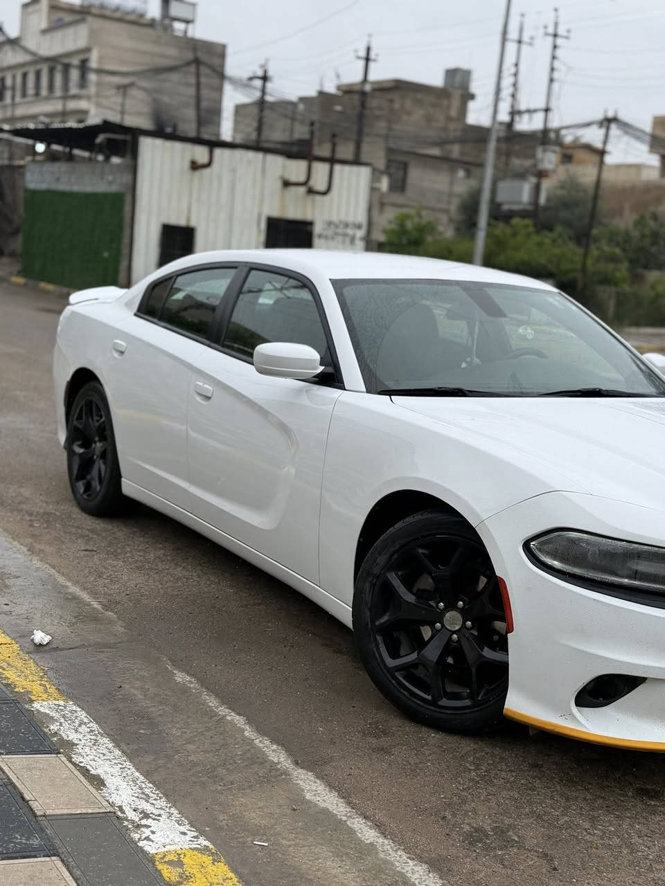 السلام عليكم جارجر موديل 19 اصل كلين تايتل 
سياره جديده معنه الكلمه ماشيه 89  
سياره عل يدي كير مكينه صدر كله بشرط 
تجي وشوف بعينك
بيهه ربع جاملغ  الامامي صبغ بدون فتح 
مكاني بغداد الغزاليه 
رقم *********** 
سعر 222 بيه مجال قليل
