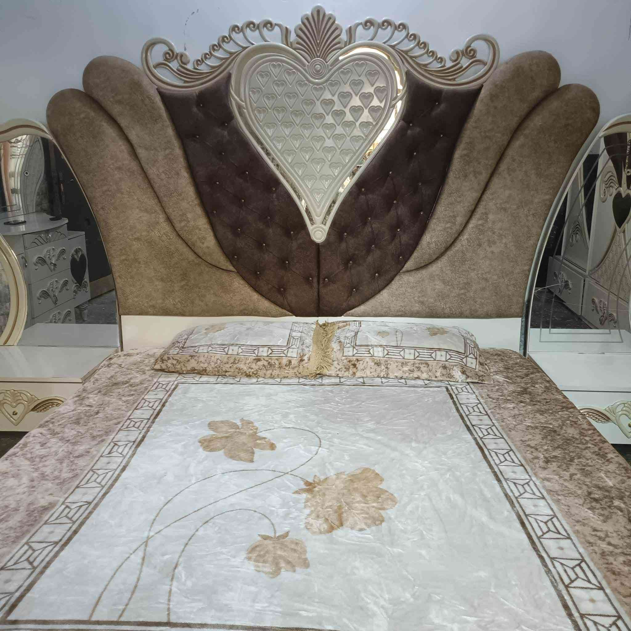 غرفة نوم تركيه 
السعر ٧٥٠


**إذا كنت صاحب هذا الإعلان وتريد حذفه لأي سبب، رجاءا أرسل رسالة إلى الدعم الفني**