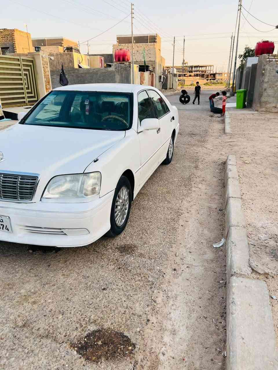 ملكه موديل 2003 دوات دوات كصة جنطه 
متؤمه رقم سنويه نكليزي 
مكينه فيفتي وكير كفاله حداديه تبريد تخم تاير جاهزه  العنوان ميسان السعر 26وبيه مجال لشراي 
شراي يتصل ***********
