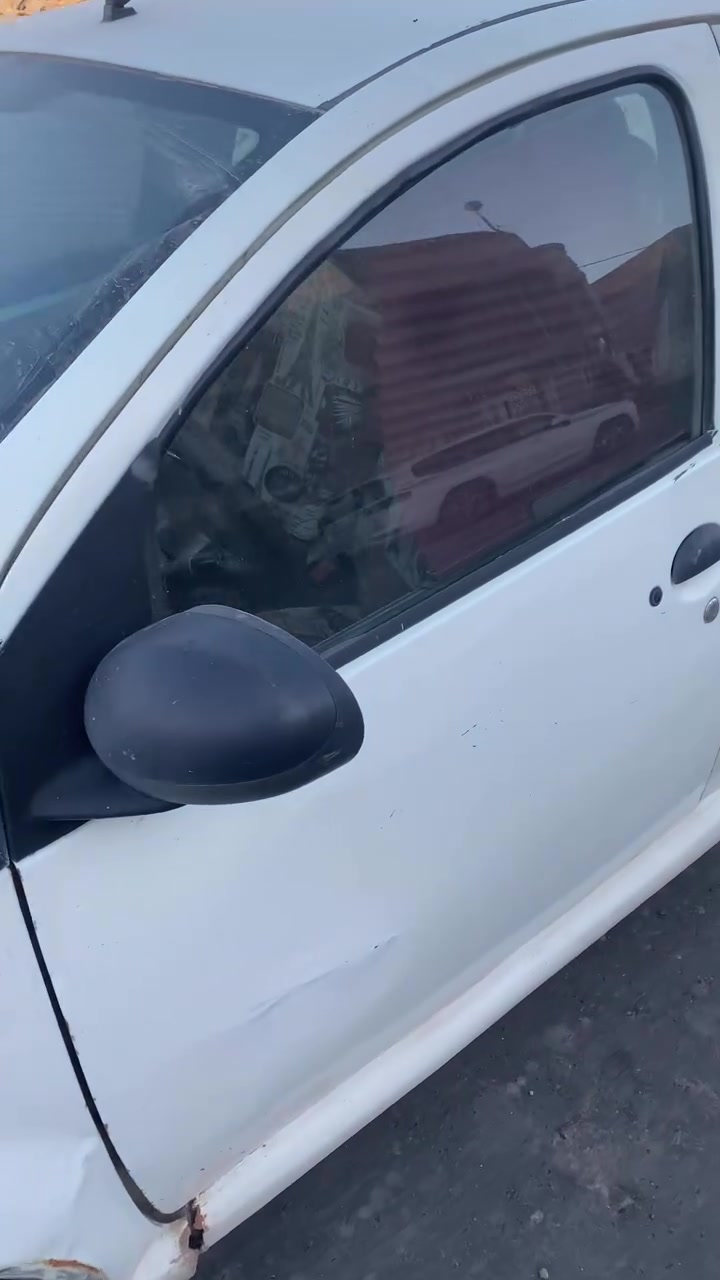 السلام عليكم byd f0 2013 للبيع محرك بي صوت الباقي كلشي شغال رقم بابل سنوية الى 29 وتنتهي باسمي مكاني حلة ***********
