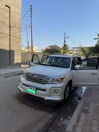 لاندكروزر V6 • موديل ٢٠١٤ • رقم البصرة