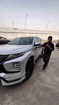 تم اصلاح سيارة باجيرو ضرر في الجاملغ +الباب  وتم ارجاعه الى حالت الوكا...