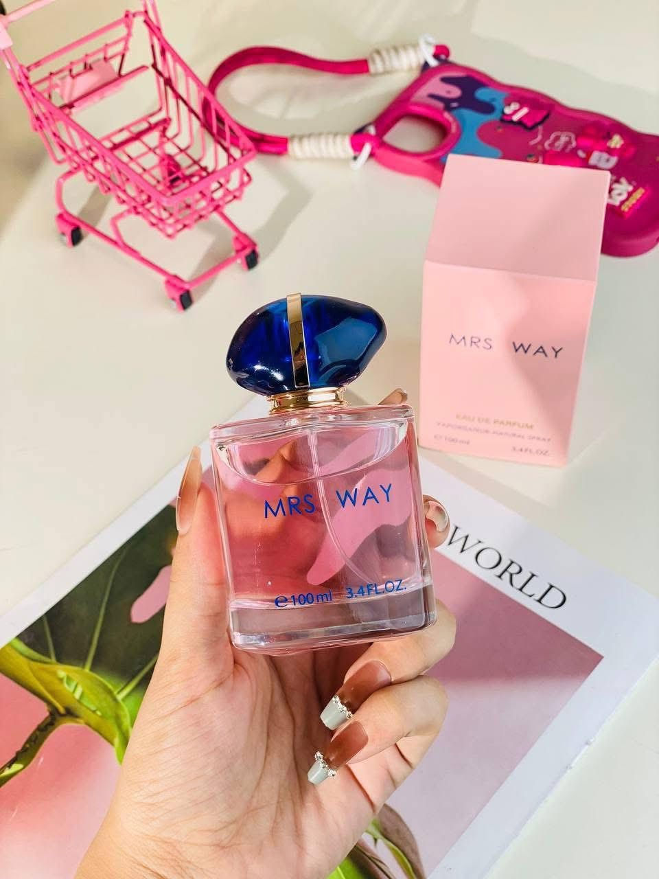 عطر MRS WAY 🩷
عطر نسائي مثير هادئ🌸
من اصدارات بيت الأزياء والعطور الإيطالي الشهير جورجيو ارماني Giorgio Armani.💫
تم اطلاق العطر حديثا في عام 2024💙
متوفر توصيل .


**إذا كنت صاحب هذا الإعلان وتريد حذفه لأي سبب، رجاءا أرسل رسالة إلى الدعم الفني**