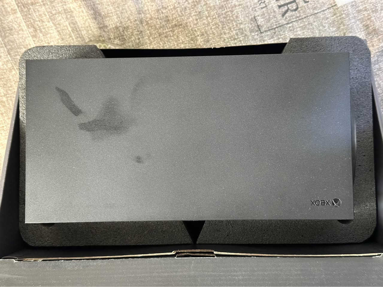 اكس بوكس سيريس اكس انتاج 24 الجهاز مستخدم قليل بس بي هاي ضربه خفيفه من فوك موجود فديو للظهر مالته مبين النظافه
سعر 650 مكاني بغداد العامريه 
الجديد مالته ب 870 بالمحلات اذا مو اكثر بغداد, العراق


**إذا كنت صاحب هذا الإعلان وتريد حذفه لأي سبب، رجاءا أرسل رسالة إلى الدعم الفني**