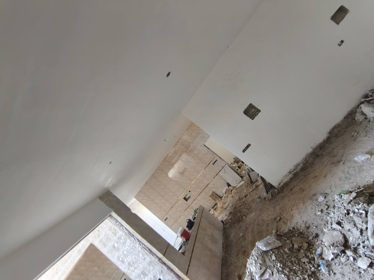 سلام عليكم كادر مصطفى بياض وجص شغل خلفات الفلوجه شغل درجه أولى واستلام مهندس جص وبورك  
 مبيت بل عمل لاستفسار  ***********من الله التوفيق
