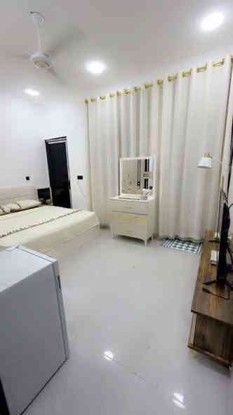 اللهم صلِّ على محمد وآل محمد 🌺 

دار للبيع بغداد الدوره البوعيثه مجمع العدل الاول 

المساحه 50

3نوم   بيت جديد جدن 
البيع مباشر بدون دلاليه 

السعر 87 مليون 

التواصل ***********
