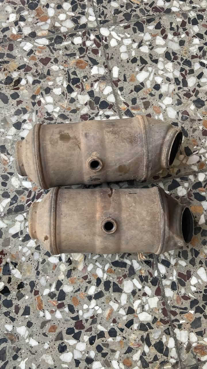 زوج حجر بيئه دودج جارجر RT 2022 بعدهن لوك جدد  ممشى لسياره 15 الف
السعر 350 $دولار
بغداد الغزاليه
***********

