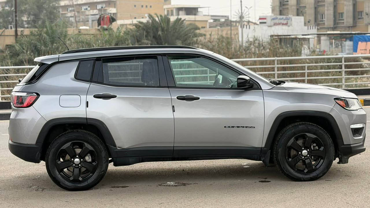 يالله جيب كومباس مديل 18 رقم اربيل بأسمي هزة ورقم وسنوية كله جديد حادثها خشم جاملغ وخشم البنيد بدون تبديل وبدون دواخل شرط الفحص ماشيه 120 كيلو سيارة جاهزة للأخير مكينة كير حدادة تبريد طخم تاير مابيها اي نقص موصفاتها اشاير بل مري لد امامي خلفي رادار امامي خلفي وجانبي وحساس خلفي كشن تتفئه تبريد وجلد كهرباء سيارة فول عدا بنراما بيع فقط سيارة احلى من صور السعر 133 وبيها شي كلش بسيط
***********
*********** البصرة, العراق
