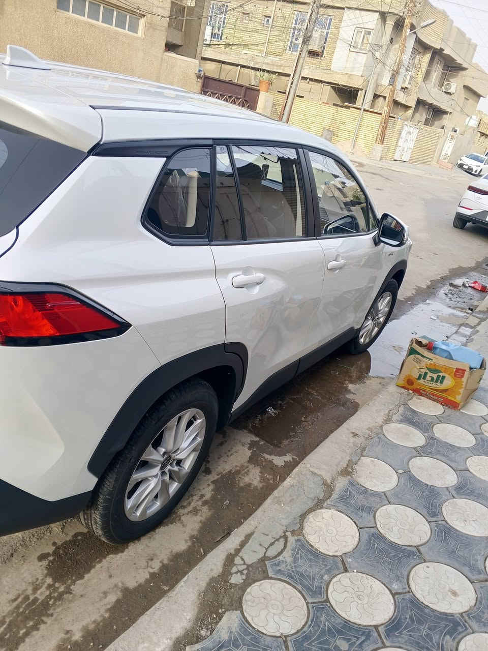 سلام عليكم كورولا كروز 2025 سياره جديده فتحه ماشيه 12الف سياره جديده بيه شخوط ورصعه في الجامرلق العنوان بغداد الجديدة ***********
