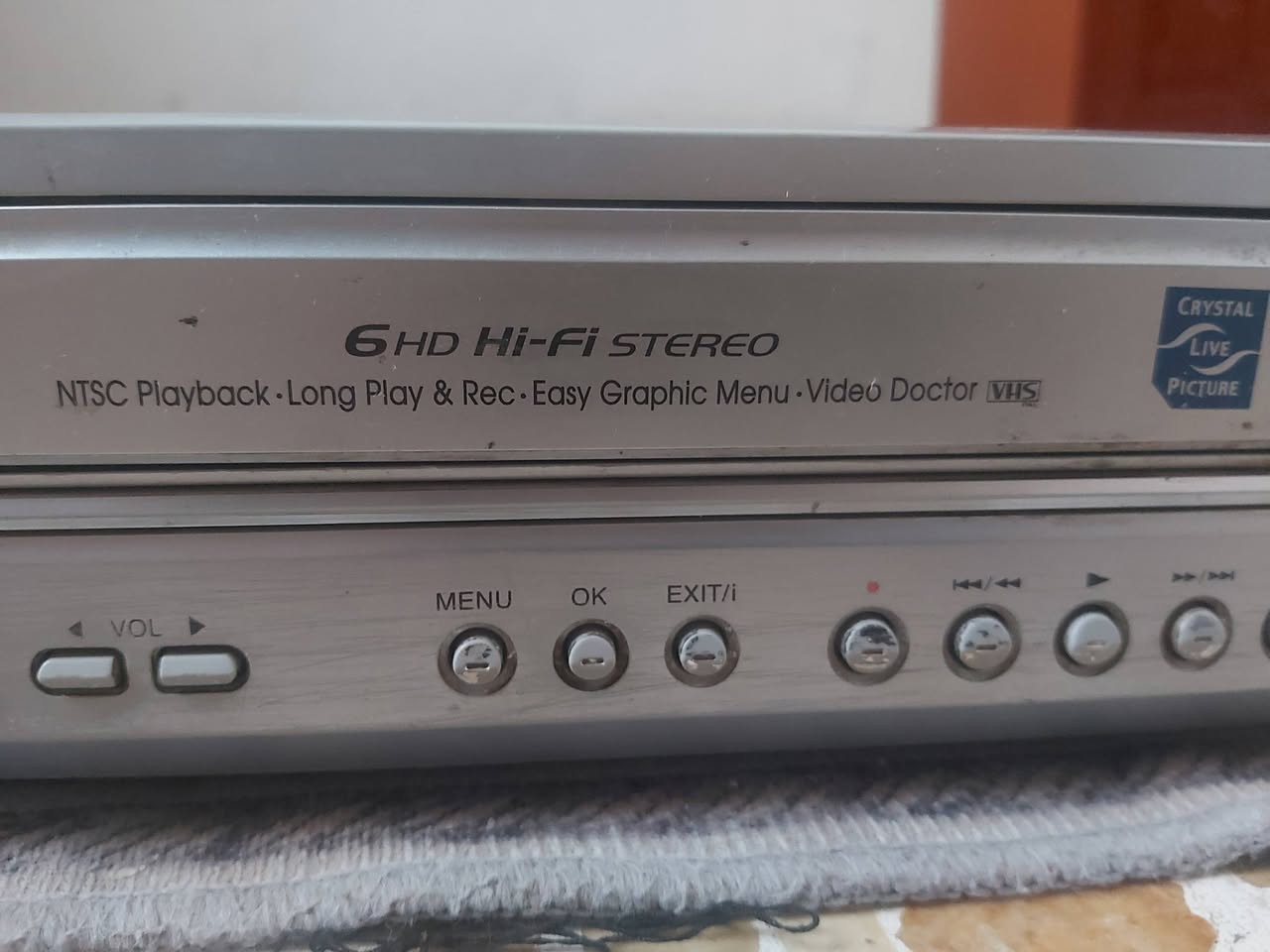 ستلايت LG الأصلي والنسخة النادرة HD أبو الفيديو "شريط" 📼 ، أهواي ناس تدور عليه لأن عندهم شريط ذكريات سعره 50 ألف دينار وبي مجال 
عنواني التاجيات _ واتساب ***********
