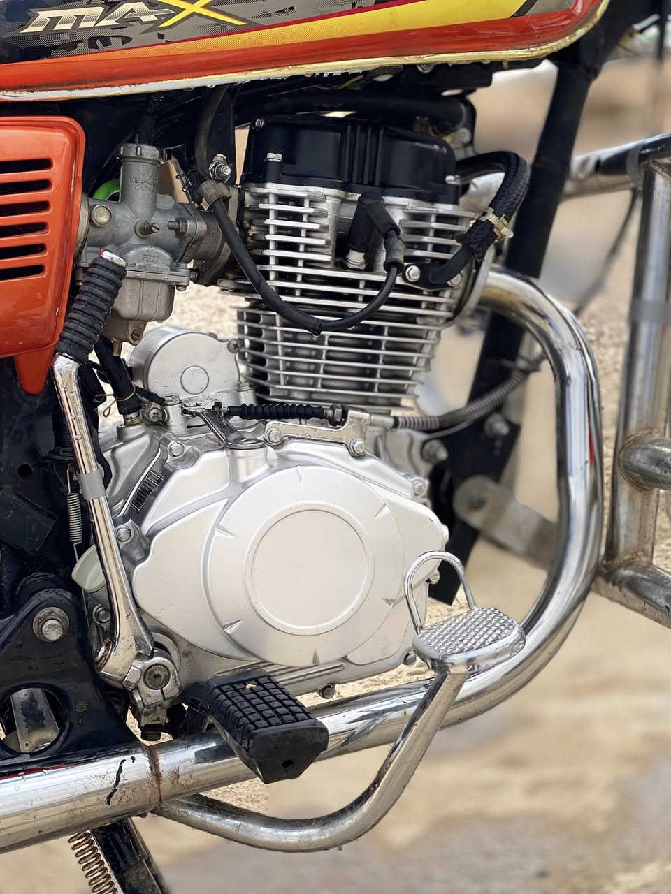 السلام عليكم
ماطور ايراني 2024 (وياه اوراق )
الماطور جديد ما ناقصه برغي واحد كله جديد محرك وكير نشاط ونعومه فول ولك الفحص كله شغال كهربائيات زنون عالي وناصي اشاير دبل اشاره الباتري جديد تواير جدد الماطور نظيف وحلو مال جناي السعر  650 وبي مجال  ***********
