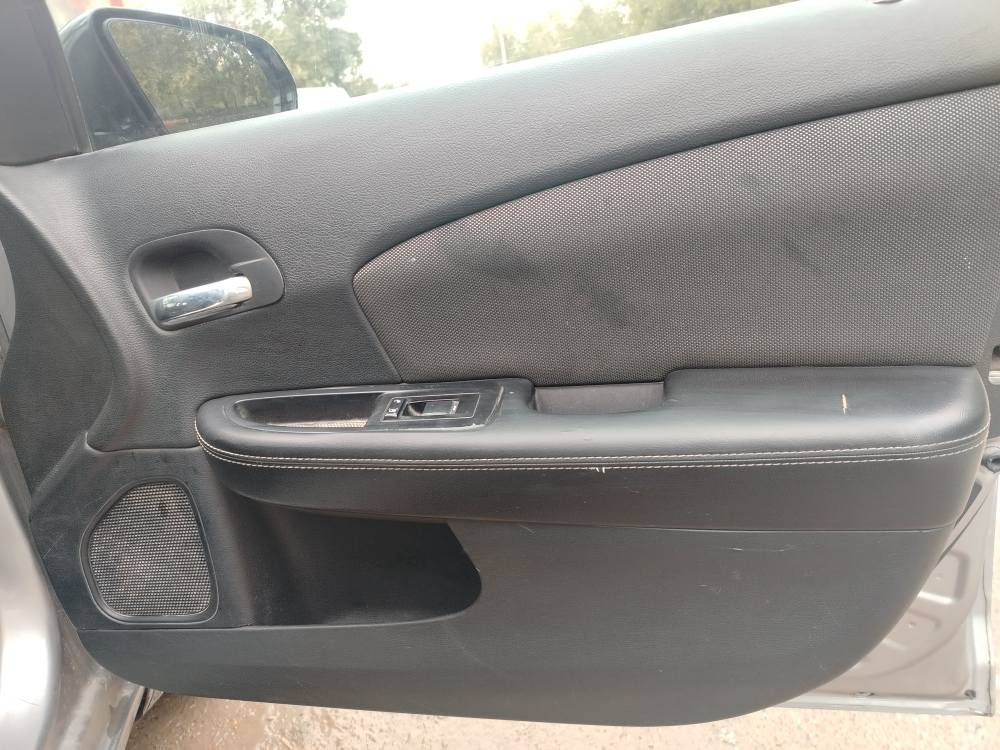 سلام عليكم 
افنجر ٢٠١٣ باسمي رقم بغداد
تحويل مباشر
مصبوغة حزام 
بيهه بداية كازكيت
كهربائيات جاهزه
منظومة غاز جاهزه
حدادية صدر جاهزه
تخم تاير باتري قبل ٥ اشهر
٥٧ ورقه وبيهه مجال 
المنصور حي دراغ 
***********
