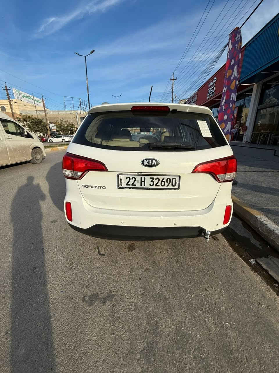 ‏سلام عليكم ‏سيارة سورنتو موديل 2015 سيارة نظيفة مبدل مكينة قير جدد شرط بيها 5 قطع مثل ماوضح بصوره  داخلها مخمل صدر حداديه كهربائيات كلها شغالة سيارة نظيفة حساسات امامي خلفي شاشة ديجيتال سيارة باسمي تحويل ثاني يوم رقمها أربيل السياره انضف من  الصور مال جناي كلش ناعمه ماشالله رقم صاحبها ***********مكان السياره انبار فلوجه سعرها 147
