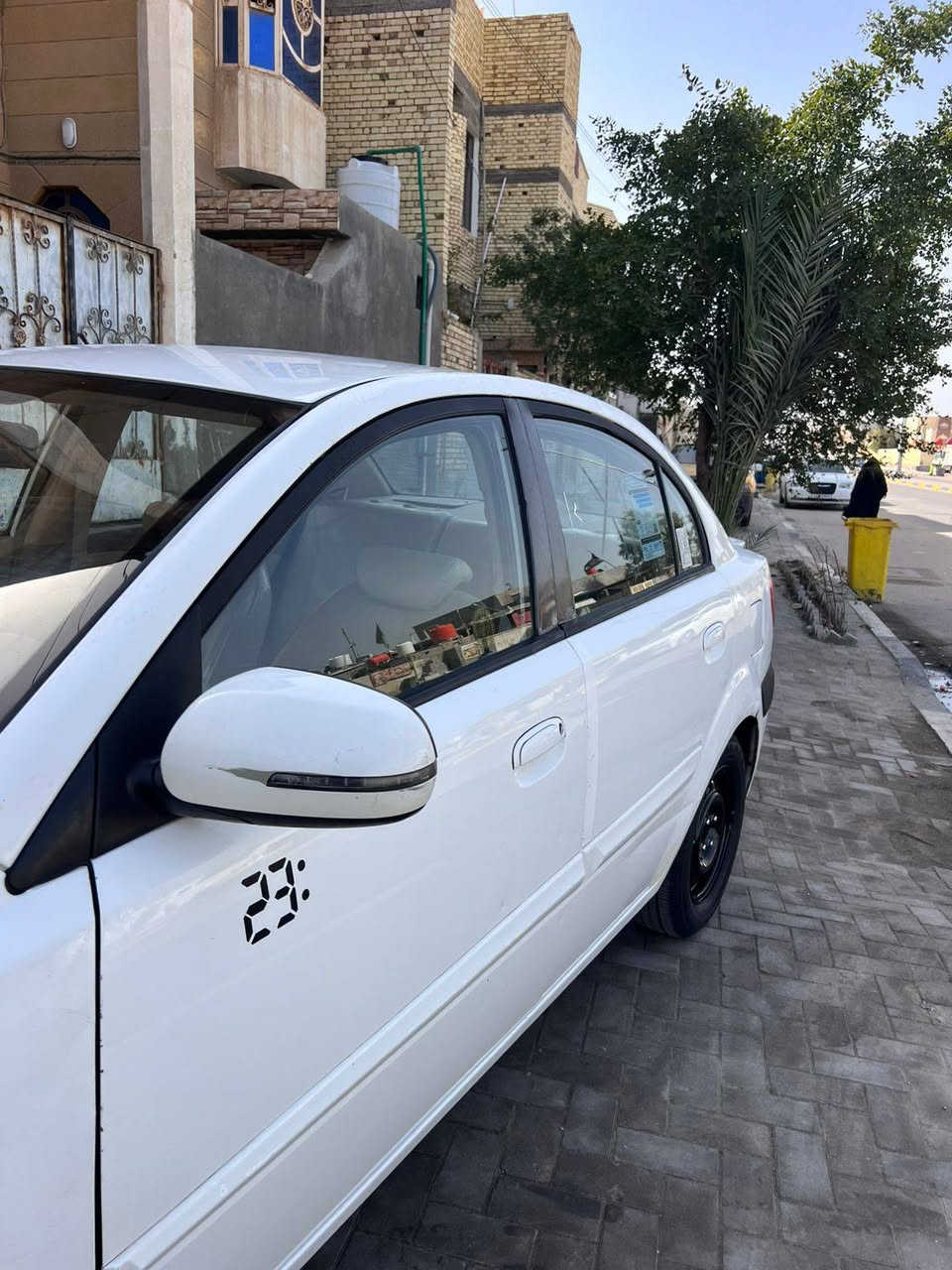 السلام عليكم / كيه ريو 2012
محرك 1600 كير تبريد تخم تاير تاير تحكم ستيرن دواخل دوشمة 

سنوية 2028 تخويل ثاني يوم /  بيها ضرية جاملغ الخلفي وجاملغ المامي مبدل. / موجود سونار سياره امس طلعته

مكاني السياره البصره ابي الخصيب / السعر 75 بيهة مجال قليل 
رقم ***********
