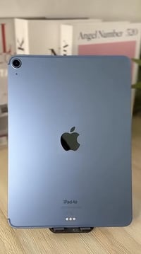 ايباد اير 5معالج M1 ببجي سلاسه فول الفول بطاريه 93ذاكره 64سعر 350وتساب...