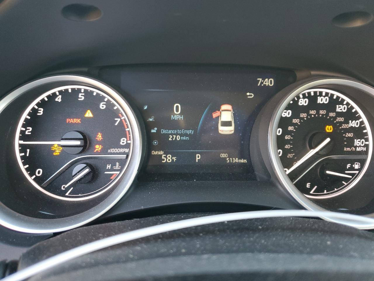 السلام عليكم ورحمة الله وبركاته 
كامري للبيع او المراوس
                                   معلومات عن السيارة
الموديـــل               24
الممشى                  6 الف ميل 
اللــــــــون               ابيض لؤلؤي (سموك)
الفئـــــــة                 Toyota Camry LE
نوع حركة الإطارات  AWD (دفع رباعي ذكي)
طبيعيًـــًا                 أمامي فقط
عند الحاجة            يشتغل الخلفي تلقائيًا

وبالامكان اطفاة الفور ويل عن طريق الاعدادات 
🔄 توزع القوة تلقائيًا على الأربع عجلات عند الانزلاق
🛣️ بالوضع الطبيعي تمشي دفع أمامي لتوفير البنزين
❄️ إذا حسّت بانزلاق، تشغّل الخلفي خلال أجزاء من الثانية

نوع المحرك            MPI+GDI اقتصادي مرغوب وقوي 
حجم المحرك          2500 
ناقل الحركة           گير أوتوماتيك 8 سرعات (8AT) مع تقنية Direct Shift

 مواصفات السيارة 
تحكم مقوّد (ستيرّن) من الجانبين 
قيادة ذاتية
مثبت سرعة
تحديد مسار 
توقف مفاجئ عند الاصطدام 
مانع تصادم 
مانع انزلاق 
رادارات امامية وجانبية وخلفية عند الاصطدام 
عداد الكتروني شاشة مع كيجات اعتيادية 
٣ انضمة للقيادة 
🟢Normal  القيادة اليومية – توازن بين القوة والراحة
🔵Eco        يقلل صرف البنزين – استجابة الدعسة أهدأ
🔴Sport     تسارع أقوى – قير يبدّل على RPM أعلى
سايد بريك          Auto Hold بصمة 
كامرا خلفية فقط
سويج عدد ٢
سبير مع عدة السبير جديد مامفتوح
اطارات جدد ميلشن الياباني
ارضيات اصلية كامري مع فرشة الجنطة
ملاحظة السيارة غير مستخدمة في أمريكا فقط استخدامي الشخصي بالعراق 

 الضرر 
ايرباك الاستيرن 
ايرباك الأقدام 
الدعامية مبدلها الاصلية طلب من الإمارات بدون صبغ والباقي كفاله حتى من الشخط والزلغ
بدون صبغ بدون بارد

السيارة بدون رقم منفيس باسمي تترقم جميع المحافظات عدا الإقليم 
رقم الهاتف *********** 
رقم الهاتف ***********
