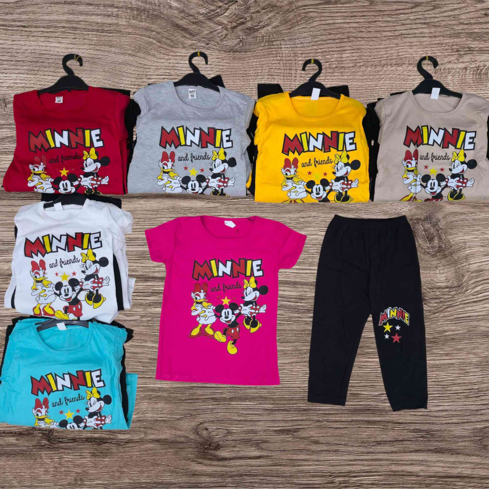 طقم ولادي وبناتي 
العمر 5-9 سنوات 
🎁 السعر + التفاصيل + طريقة التوصيل
على واتساب مباشرة ✅
اضغط زر WhatsApp 👇
وابعت كلمة: سعر


**إذا كنت صاحب هذا الإعلان وتريد حذفه لأي سبب، رجاءا أرسل رسالة إلى الدعم الفني**