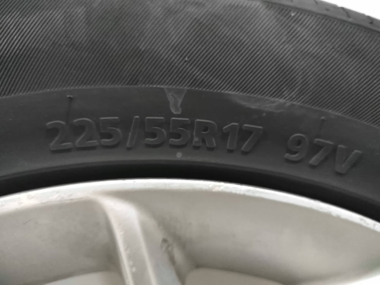 للبيع  ويل كب  حجم  17  ازيرا موديل 15 تايرات  جديدة   مراوس  يرهم  
مكان الديوانية
اتصال ***********واساب
***********
