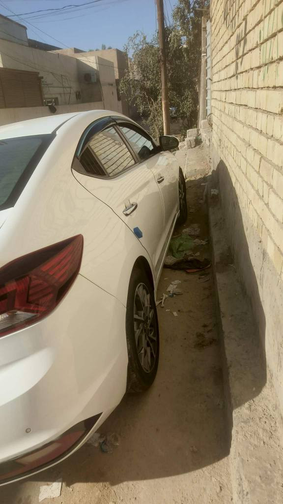 النترا ٢٠٢٠ فول مواصفات سيارة كامله مكمله  بيها بس البنيد السعر ١٤٥ وبيها مجال مكاني الحيره الاتصال *********** النجف, العراق
