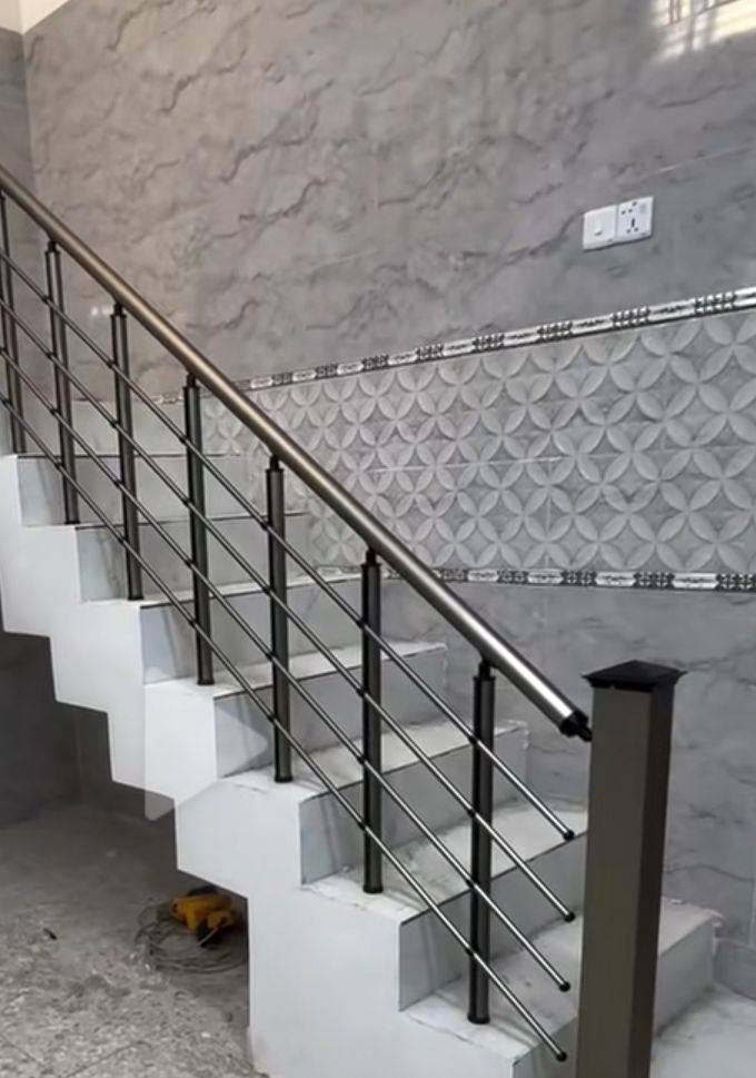 معمل القمة الفنية للحدادة العامة بلاستك المنيوم والمطابخ 
ابواب شبابيك بلاستك حديد المنيوم والمطابخ 
*********** واتساب ***********
